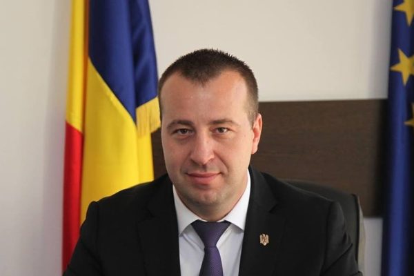 Viceprimarul Sucevei, Lucian Harșovschi își dorește remodernizarea pistei de atletism a stadionului Areni.